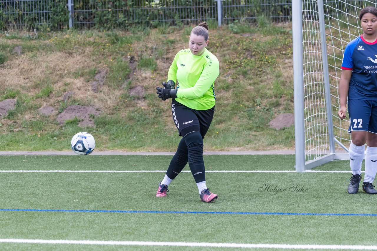 Bild 52 - wBJ Holsatia Elmshorn - VfL Pinneberg : Ergebnis: 1:4